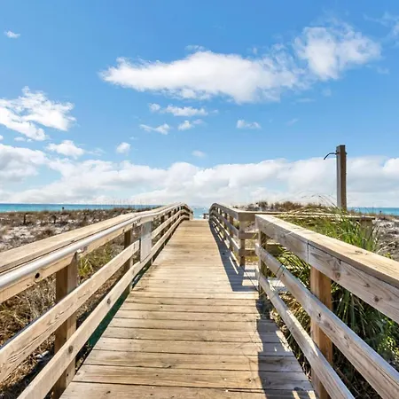 Mainsail 131 - Beachfront 2Br With Free Seasonal Beach Service